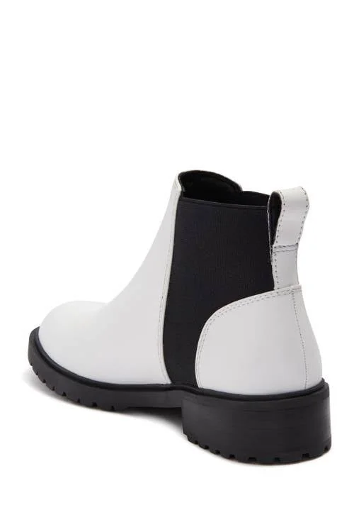 Steve Madden Buzzing Ankle Boot - Size 9.5 - White Leather at Nordstrom Rack