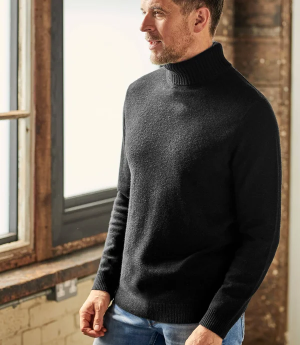 Pure Lambswool Knitted Turtle Neck Sweater Black
