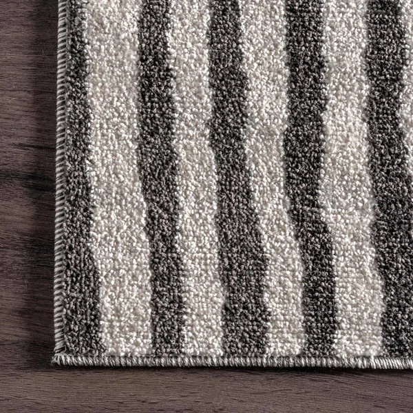 nuLOOM Quinn Jaggy Striped Area Rug - Size: 9& x 12&