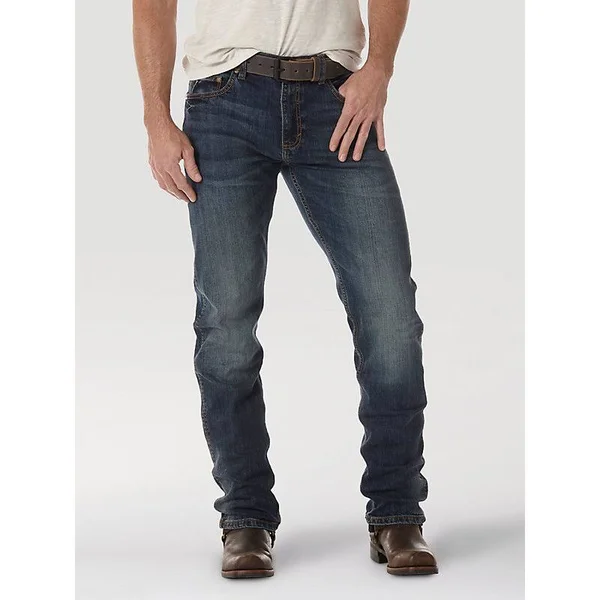 Wrangler Men's Bozeman Retro Slim Fit Straight Leg Jeans