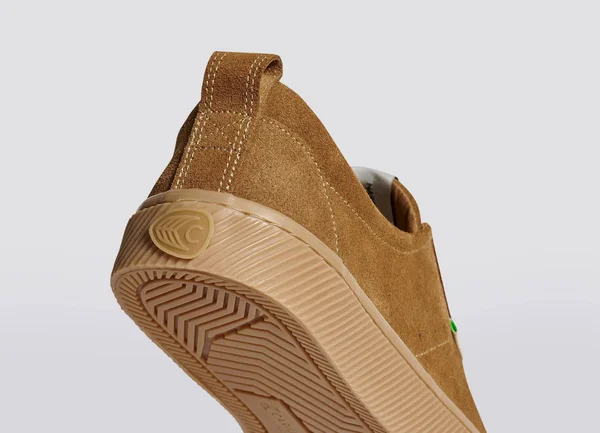 Cariuma OCA Low All Camel Suede Sneaker Men - Brown