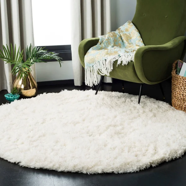 Safavieh Polar Shag Silver 4 ft. x 4 ft. Round Solid Area Rug