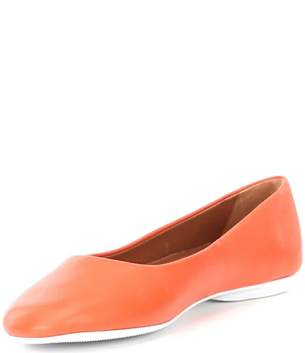 Gentle Souls by Kenneth Cole Women's Eugene Travel Ballet Flat - Size: 9, Black