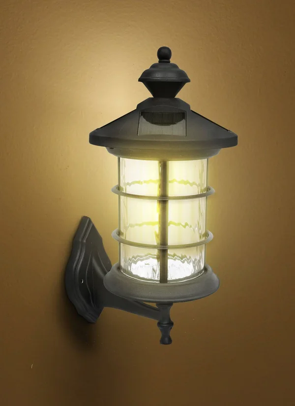 Classy Caps SLP227 Black Aluminum Hampton Solar Lamp