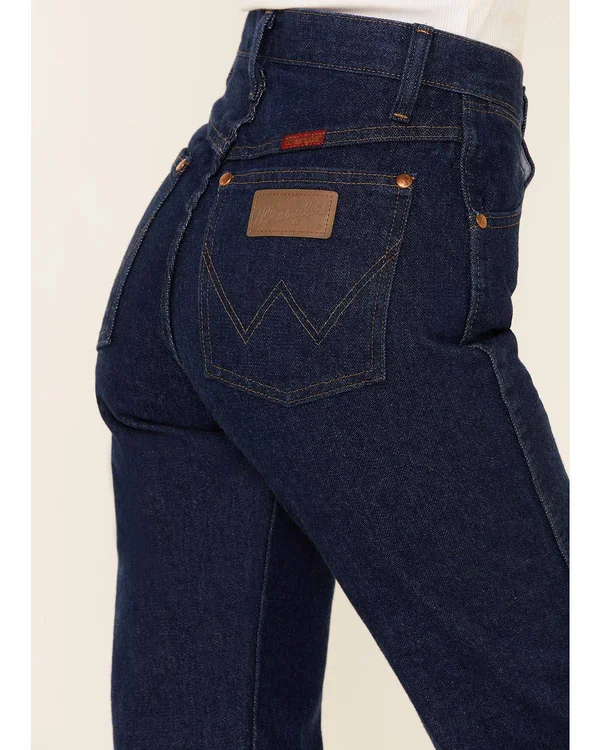 Wrangler Women's Prewashed Cowboy Cut Slim Fit Jeans
