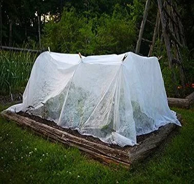 Agfabric Roll Heavy Floating Row Cover and Plant Blanket 0.9oz Fabric of 10x100ft for Frost Protection Seed GerminationSeason Ex