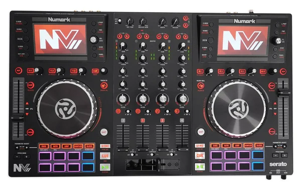 Numark NVII Intelligent Dual-Display Serato DJ Controller 4-Channel, USB + Case