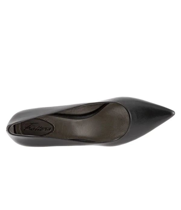 Women's Trotters Paulina Pump, Size: 7.5, Black
