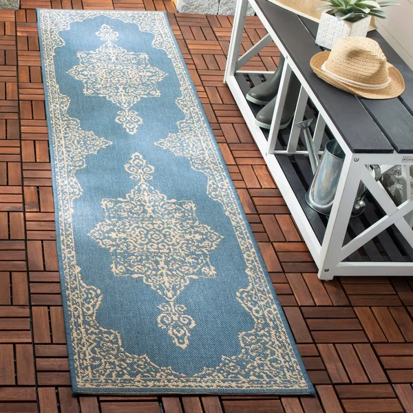 Safavieh Beach House Winona Indoor/ Outdoor Rug - 6&7x22 x 6&7x22 Square - Cream/Beige