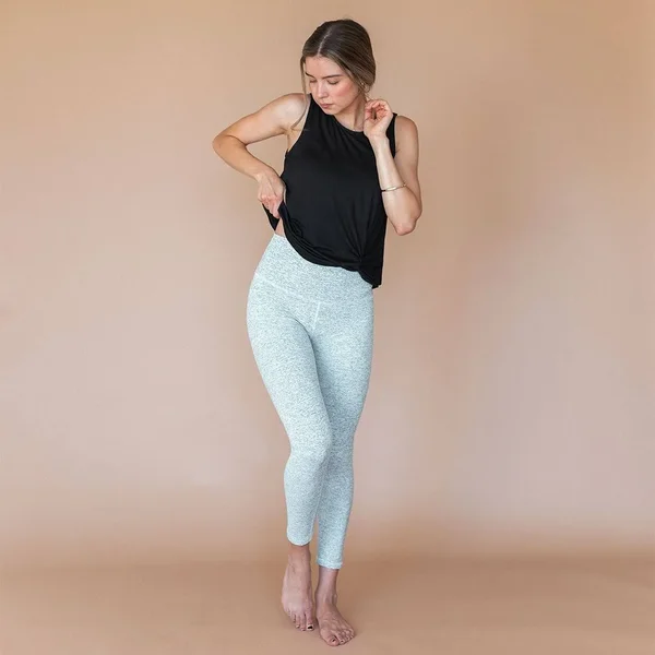 Women's Intention Compression 3/4 Leggings in Heather Grey Size Xs, Nylon/Spandex, Albion Fit