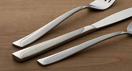 Oneida Madeline 51 Piece Flatware Set with Caddy
