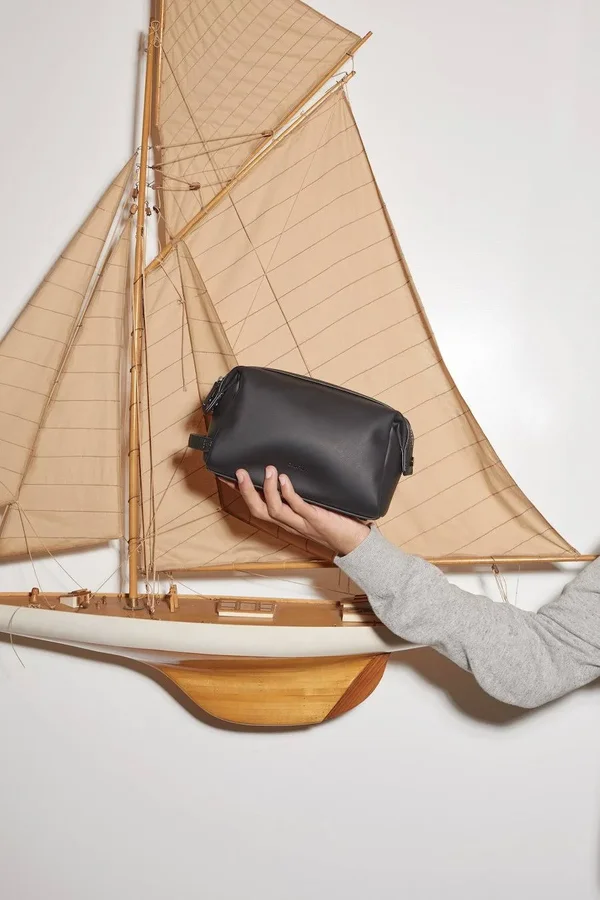 Hue Toiletry Bag - CALPAK Hazel