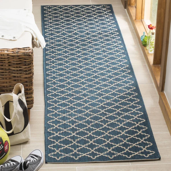 Safavieh Courtyard Navy & Beige 2&-3x22 x 14& Indoor/Outdoor Rug