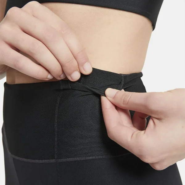 Nike One Luxe Icon Clash Women's 7x22 Shorts