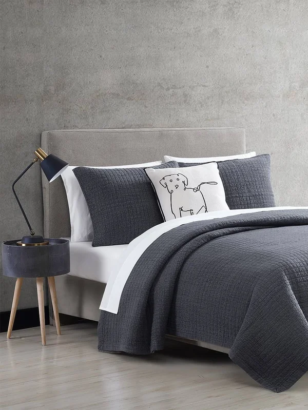 Ed Ellen DeGeneres Sleep Soft Quilt Set, King, Blue