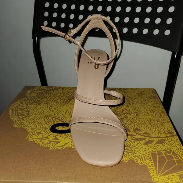 Mix NO. 6 Shoes, Nude Heels, Color: Cream, Size: 6.5, Cupcakesgigi&s Closet