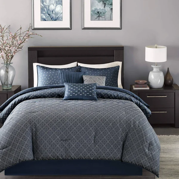 Madison Park - Biloxi 7 Piece Comforter Set - Navy - Queen