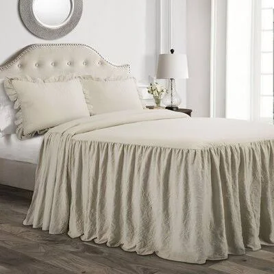 Arrington Ruffle Skirt Bedspread Set House of Hampton Color: Neutral, Size: King Bedspread + 2 Shams