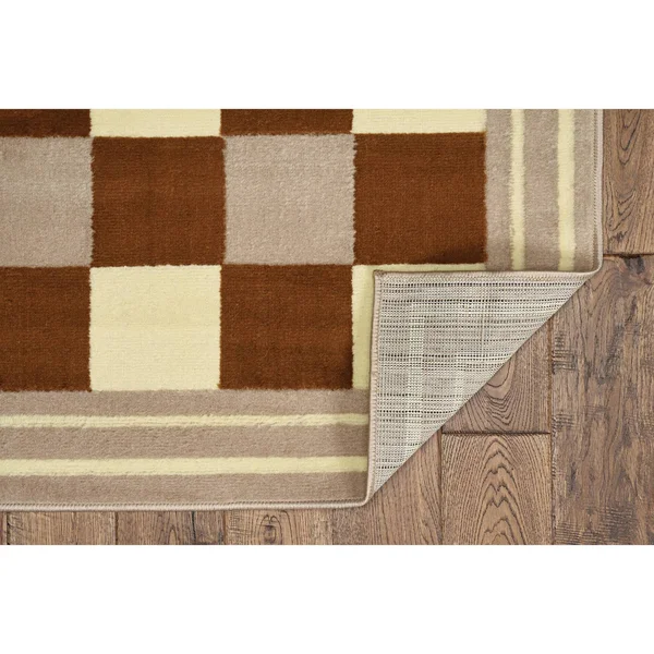 Linon Capri 4&3x22 x 7&3x22 Buffalo Check Rug in Beige