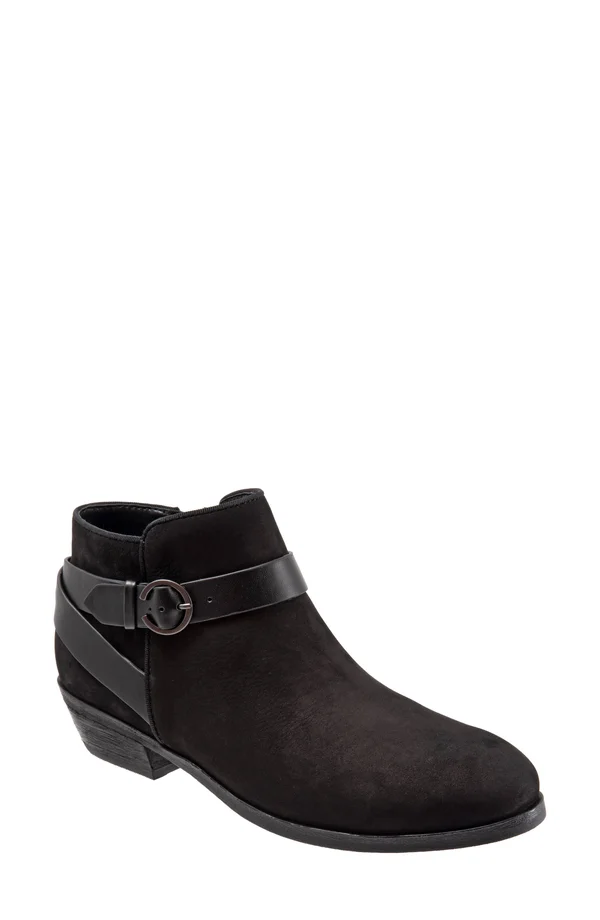 Women's SoftWalk Raven Bootie - Black - Size 6.5