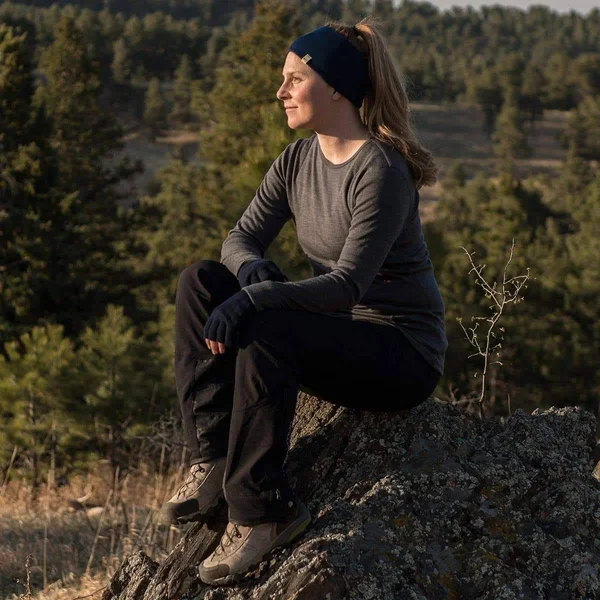Minus33 Merino Wool Women's Moriah Lightweight Crew, Charcoal, Medium