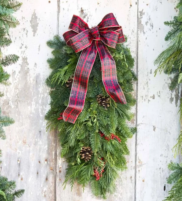 Plow & Hearth Holiday Woodland Evergreens Door Swag with Bow