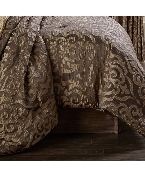 J. Queen New York Madrid 6-Piece Queen Comforter Set in Mink