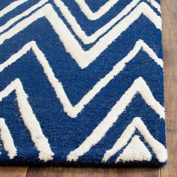 Safavieh Cambridge Navy & Ivory 2&-6x22 x 12& Rug