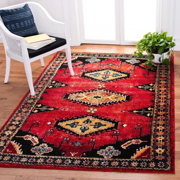 Safavieh Clearance Vintage Hamadan VTH251Q Red Rug, 6&7x22x6&7x22 - Square