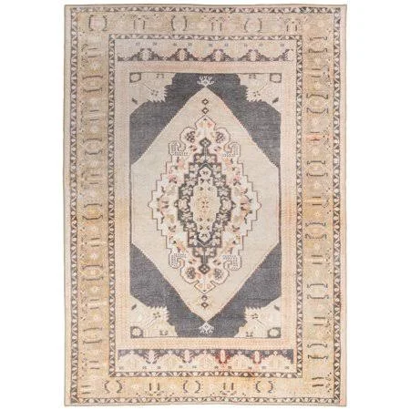 Belen Traditional Oriental Area Rug - Gold/ Charcoal, 2' x 3'
