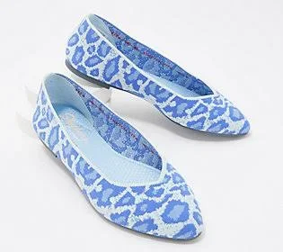 Skechers Animal Print Washable Knit Slip-Ons -Cleo Claw-Some, Size 7-1/2 Wide, Light Blue