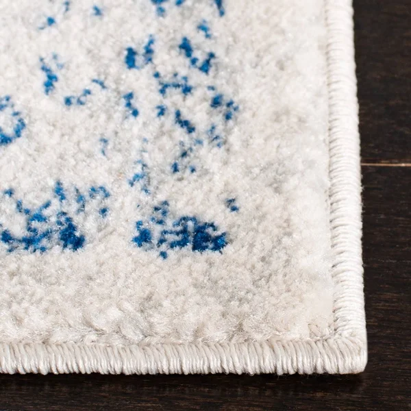 Safavieh Evoke Silver - Ivory Area Rug; 4& x 6&