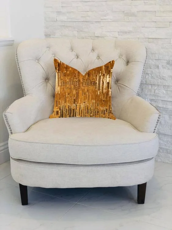 Plutus Thames City Lights Luxury Throw Pillow 22x22L x22x22W