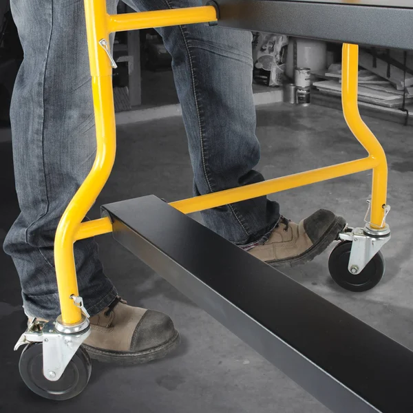Metaltech Jobsite Series Complete 5ft. Folding Scaffold - 900-Lb. Capacity - Model I-IMIS