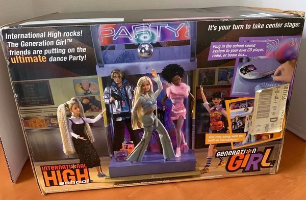 Mattel Barbie Generation Girl International High School Vintage 2000 Sealed NIB