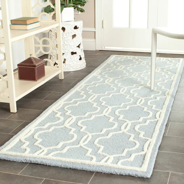 Safavieh Cambridge Silver/Ivory 2 ft. 6 in. x 8 ft. Rug Runner