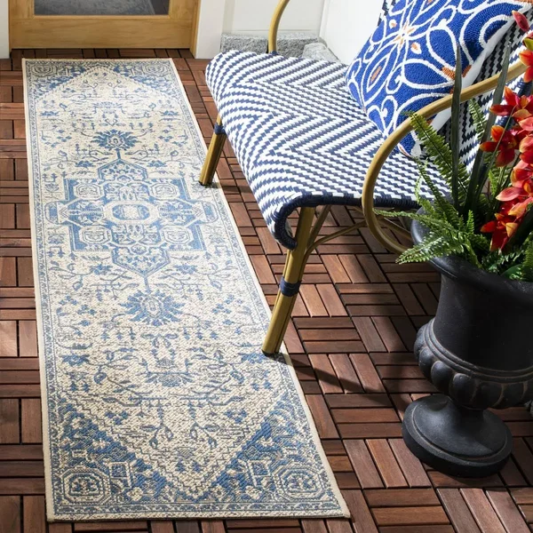 Safavieh Beach House Blue/Cream 9 ft. x 12 ft. Indoor/Outdoor Area Rug