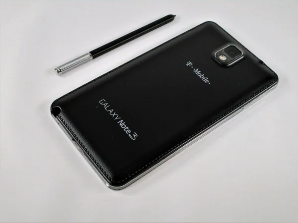 Samsung Galaxy Note 3 Smartphone 32 GB Unlocked GSM 2.3 GHz Quad-Core 5.7x22 HD