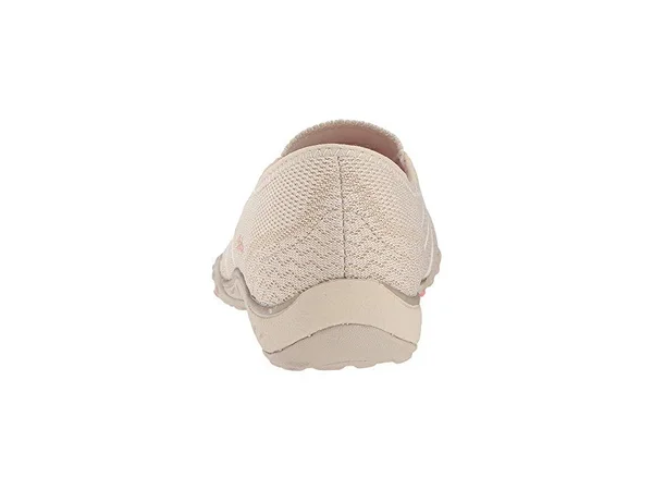 Skechers Women's Relaxed Fit Breathe Easy Sweet Jam Sneaker, Natural