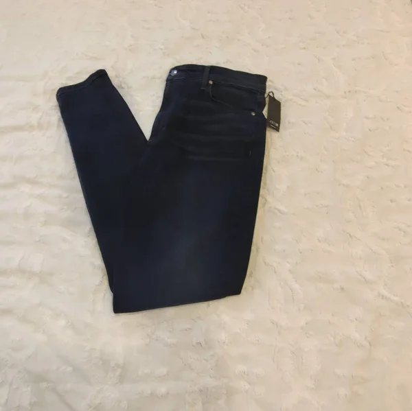 Women's Joe&s &Flawless& Cigarette Leg Jeans - Size 24 - Blue