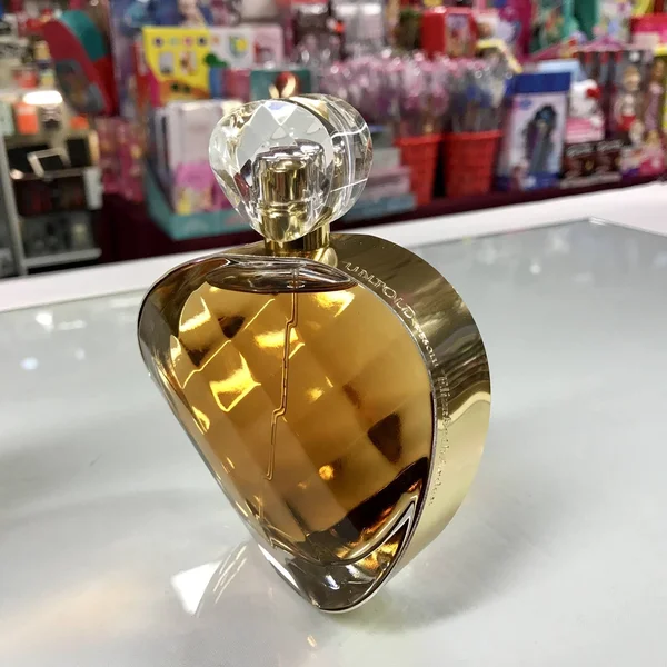Untold Absolu by Elizabeth Arden Eau De Parfum Spray 3.3 oz (Women)