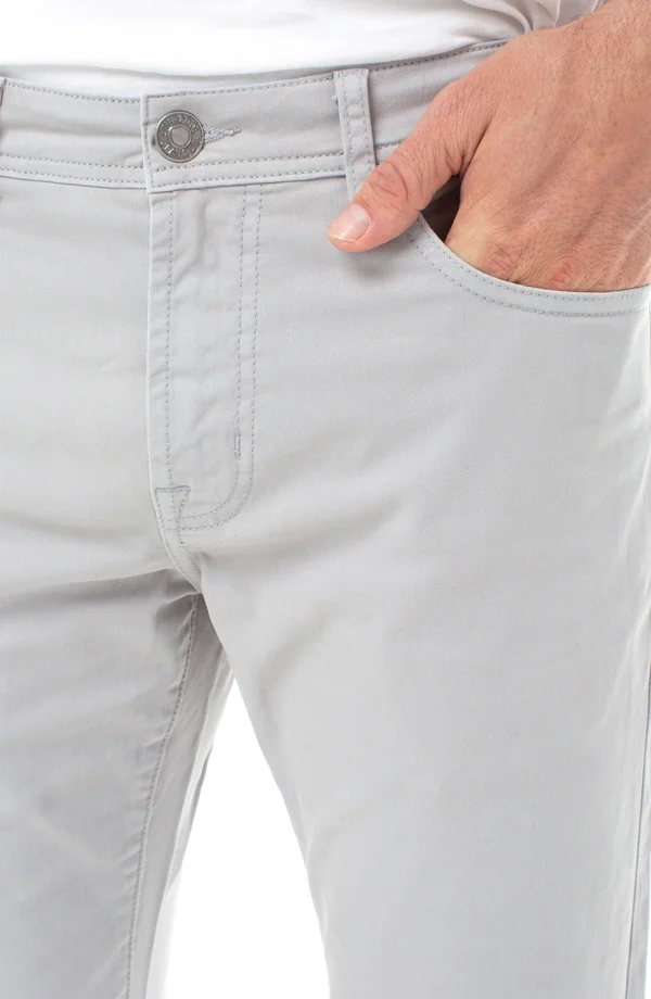 Liverpool Men's Regent Relaxed Straight Peached Colored Twill Jeans in White, Cotton, Size 33/32