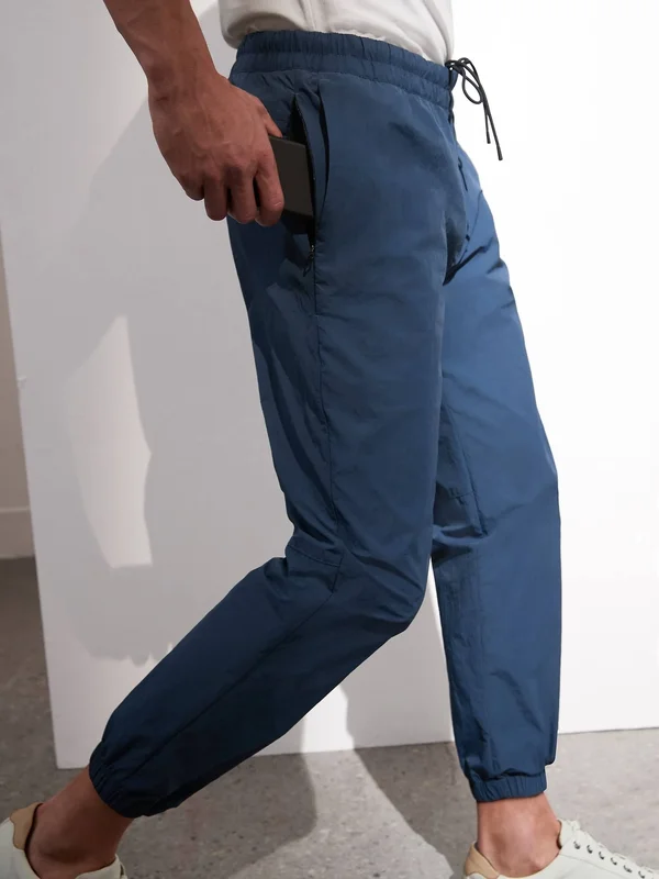 Banana Republic Men's Slim Water-Repellent Jogger Niagara Navy Size XXL