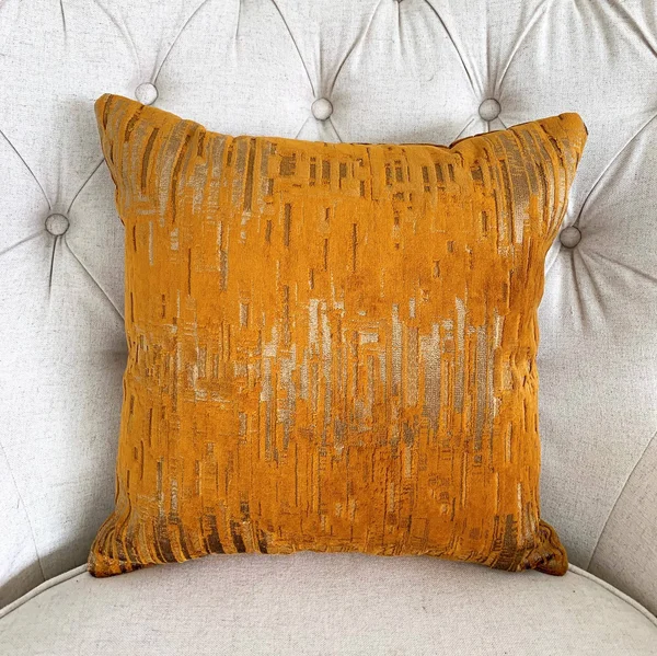 Plutus Thames City Lights Luxury Throw Pillow 22x22L x22x22W