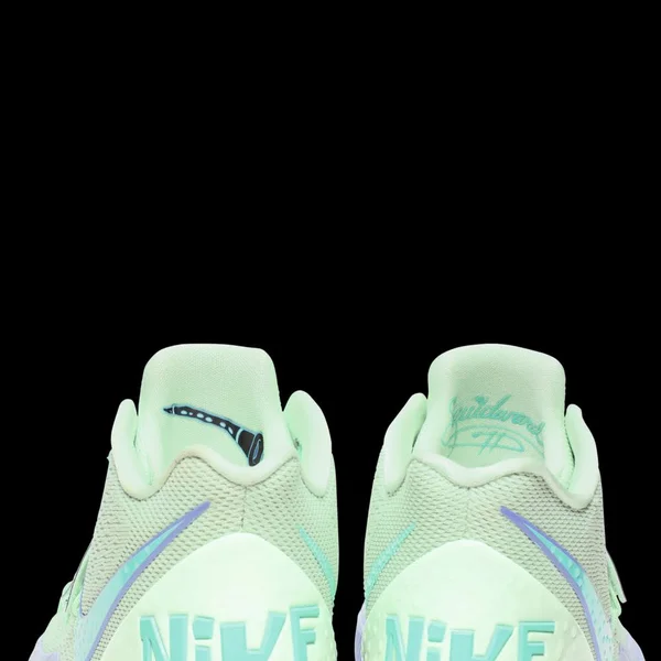 Nike Kyrie 5 SpongeBob Squidward