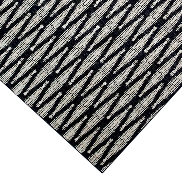 Benzara 90 x 63 inch Power Loomed Fabric Rug with Diamond Pattern - Gray and Black