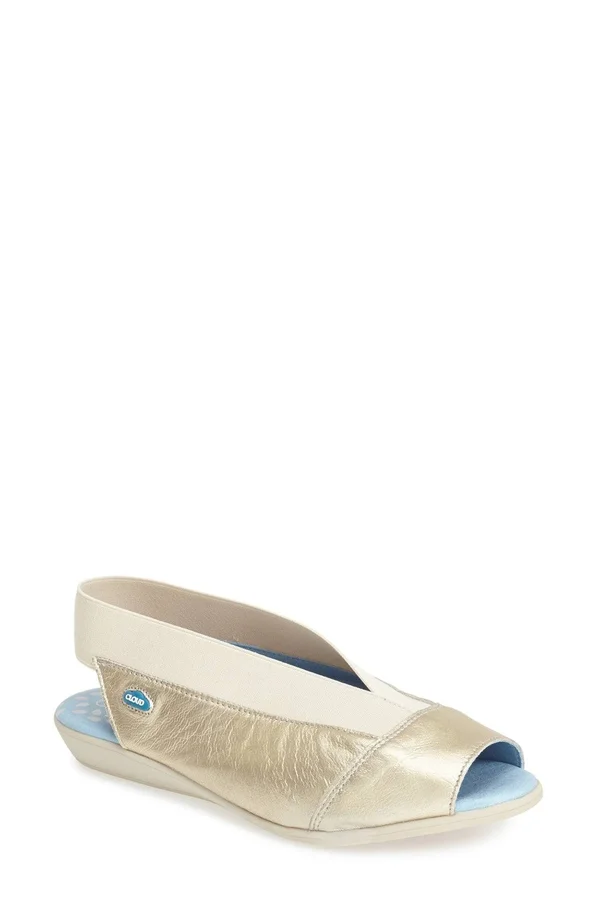 Women's Cloud Caliber Slingback Sandal, Size 9.5-10US - Metallic