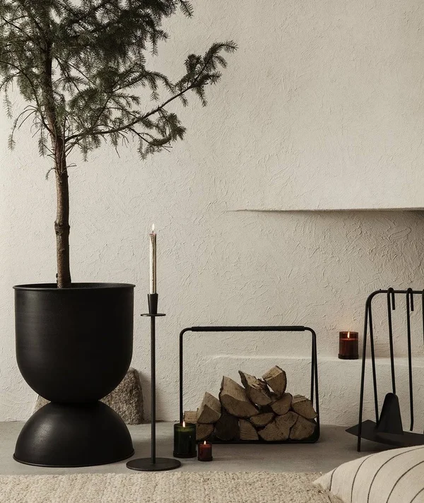 Ferm Living Hourglass Pot - Medium