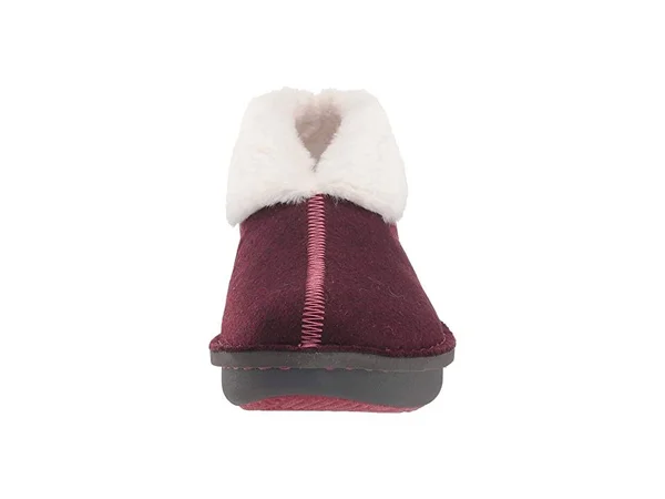 Clarks Women's Step Flow Low Fur Lined Slipper - Size: 7, Maroon Felt