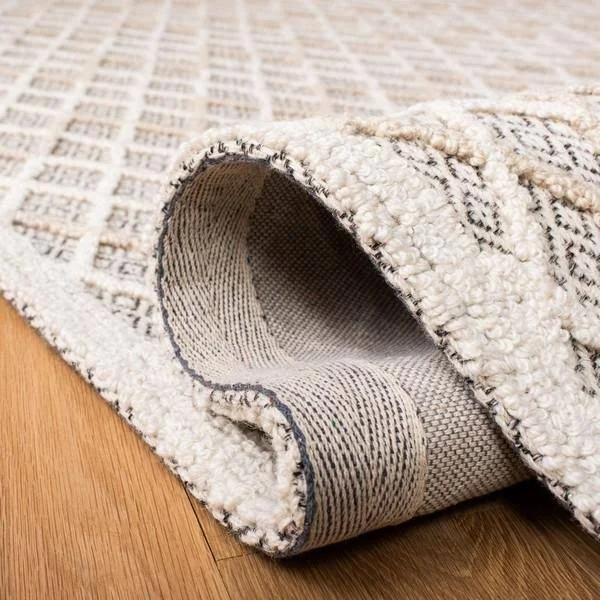 Trace Collection TRC209A Rug Ivory, Black, Rectangle 9' x 12'